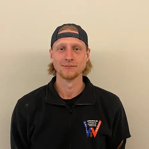 Filip, rörmokare.